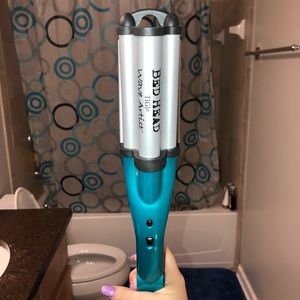 BEDHEAD wavy hair curler